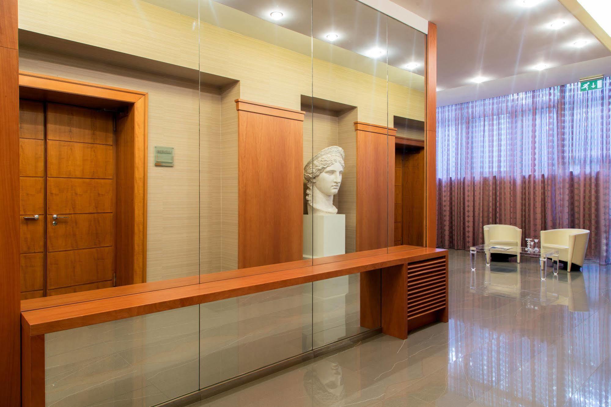 Enea Hotel Pomezia Εξωτερικό φωτογραφία